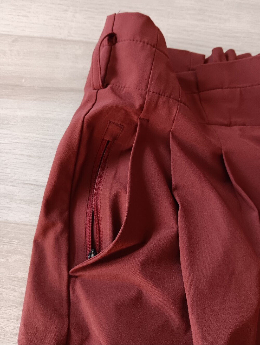 Athleta Skyline Short II Ruffled Belted Relaxed Fit 12" Rise Size 10 Rust Brown - Picture 14 of 15